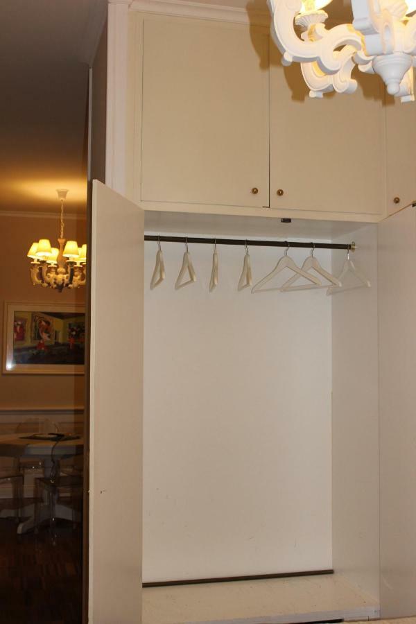 Long In Central Apartment
